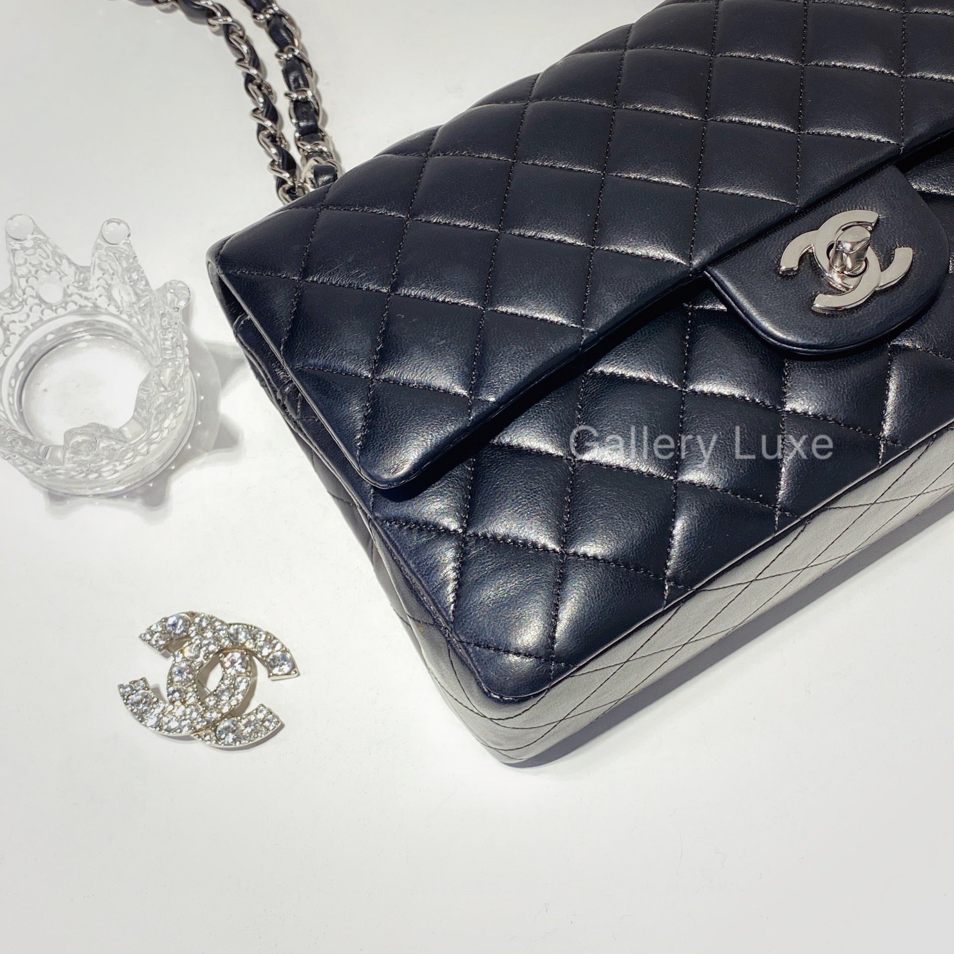 Chanel Caviar 255 Double Flap Classic 25cm Silver Shoulder Bag Get one of  the hottest styles of the season The Ch  Bags Silver shoulder bags Chanel  bag black