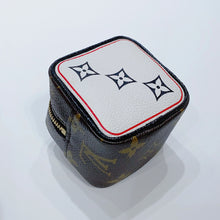 Charger l&#39;image dans la galerie, No.2983-Louis Vuitton Game On Cube Coins Purse
