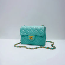 Load image into Gallery viewer, No.3276-Chanel Vintage Lambskin Classic Flap Mini 17cm
