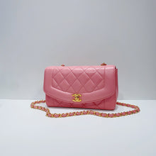 将图片加载到图库查看器，No.3299-Chanel Vintage Lambskin Diana Bag 22cm
