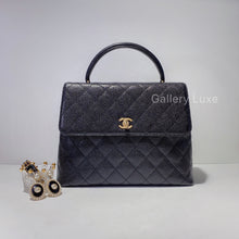 Load image into Gallery viewer, No.2433-Chanel Vintage Caviar Kelly Handle Bag
