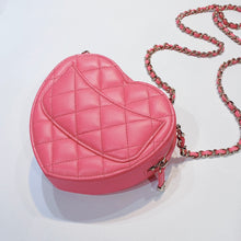 將圖片載入圖庫檢視器 No.001342-2-Chanel CC In Love Heart Clutch With Chain (Brand New / 全新貨品)
