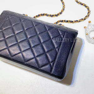 No.3004-Chanel Vintage Caviar Diana Bag 25cm with Backpocket