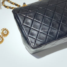Load image into Gallery viewer, No.2415-Chanel Vintage Lambskin Flap Bag
