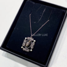 画像をギャラリービューアに読み込む, No.001314-3-Chanel Metal Crystal &amp; Pearl Necklace
