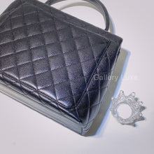 Load image into Gallery viewer, No.2871-Chanel Vintage Caviar Kelly Handle Bag
