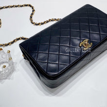 Load image into Gallery viewer, No.3453-Chanel Vintage Lambskin Flap Bag
