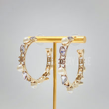 이미지를 갤러리 뷰어에 로드 , No.3011-Chanel Glass Pearl Strass Snowfall Hoop Earrings
