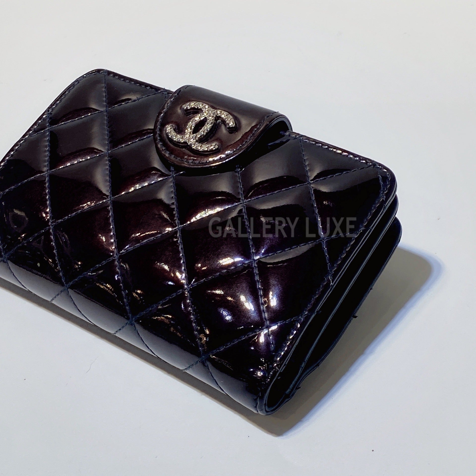 Chanel zipped pocket wallet Clearance
