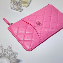 將圖片載入圖庫檢視器 No.2694-Chanel Lambskin Timeless Classic O-Phone Holder (Brand New/全新)
