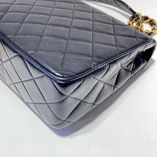 將圖片載入圖庫檢視器 No.2438-Chanel Vintage Lambskin Flap Bag

