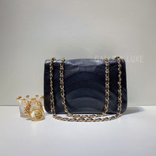 Load image into Gallery viewer, No.3009-Chanel Vintage Lambskin Flap Bag
