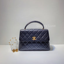 将图片加载到图库查看器，No.2701-Chanel Vintage Caviar Small Kelly Handle Bag
