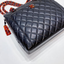 Load image into Gallery viewer, No.3581-Chanel Vintage Lambskin Tortoiseshell Tote Bag

