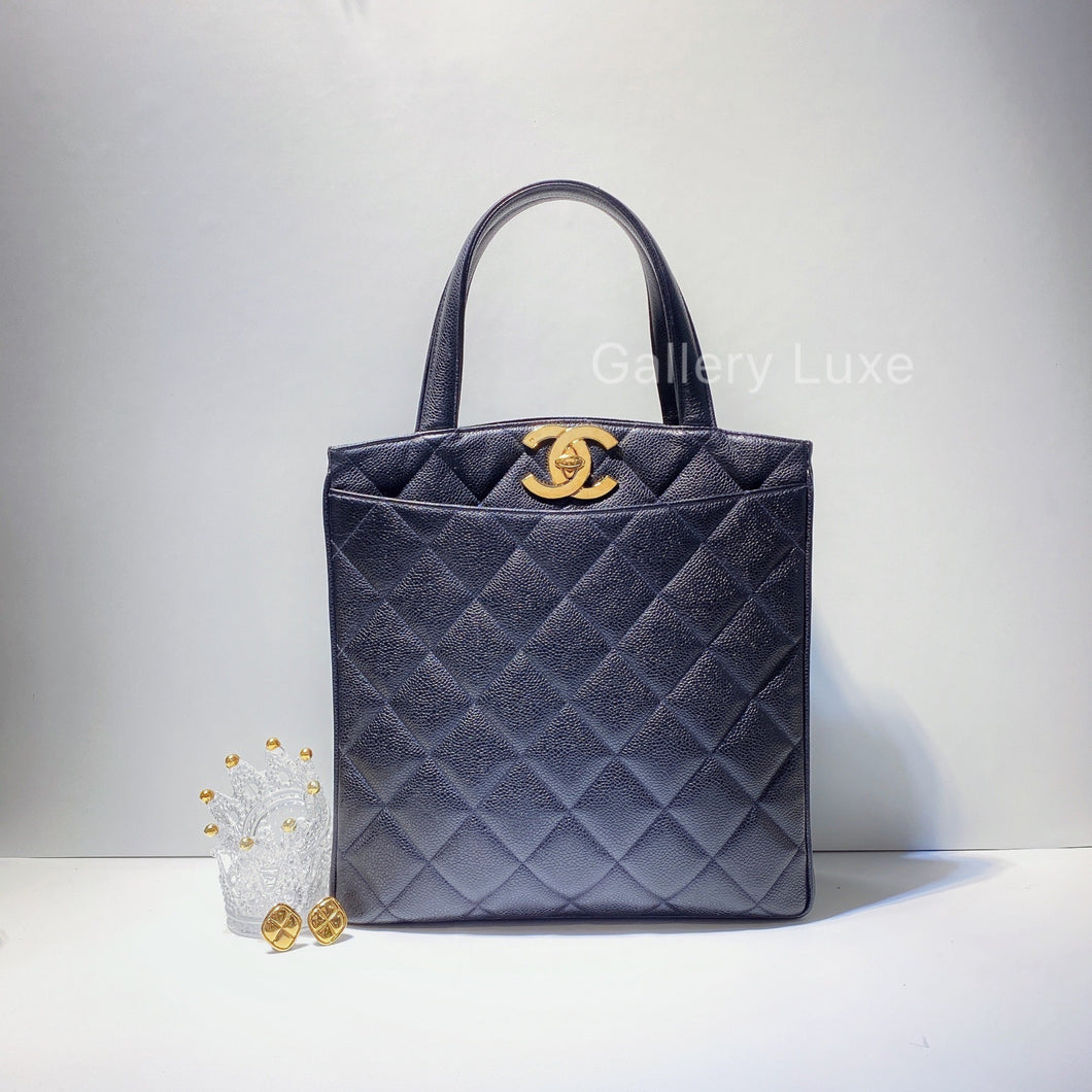 No.2700-Chanel Vintage Caviar Turn Lock Handbag