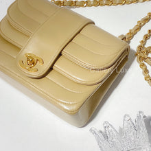 Load image into Gallery viewer, No.2139-Chanel Vintage Mini Flap Bag
