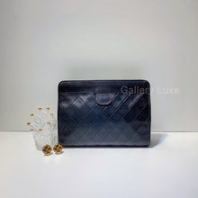 Load image into Gallery viewer, No.2703-Chanel Vintage Lambskin Small Clutch
