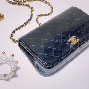 No.2683-Chanel Vintage Lambskin Flap Bag