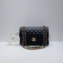 画像をギャラリービューアに読み込む, No.3848-Chanel Lambskin Classic Flap Bag 23cm
