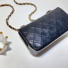 Load image into Gallery viewer, No.3026-Chanel Vintage Lambskin Mini Flap Bag
