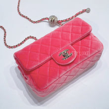 이미지를 갤러리 뷰어에 로드 , No.3460-Chanel Pearl Crush Mini Flap Bag 20cm (Brand New / 全新貨品)
