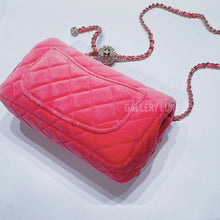 Load image into Gallery viewer, No.3460-Chanel Pearl Crush Mini Flap Bag 20cm (Brand New / 全新貨品)
