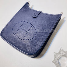 Load image into Gallery viewer, No.3278-Hermes Mini Evelyne TPM
