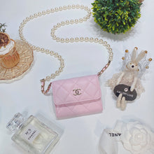 Charger l&#39;image dans la galerie, No.3585-Chanel Pearl Mood Clutch With Chain (Brand New / 全新貨品)
