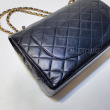 画像をギャラリービューアに読み込む, No.3034-Chanel Vintage Lambskin Paris Edition Flap Bag
