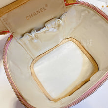 Load image into Gallery viewer, No.3046-Chanel Vintage Caviar Vanity Case
