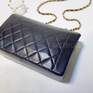 No.3049-Chanel Vintage Lambskin Diana Bag 25cm