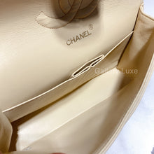 Charger l&#39;image dans la galerie, No.2459-Chanel Vintage Lambskin Classic Flap Bag 25cm
