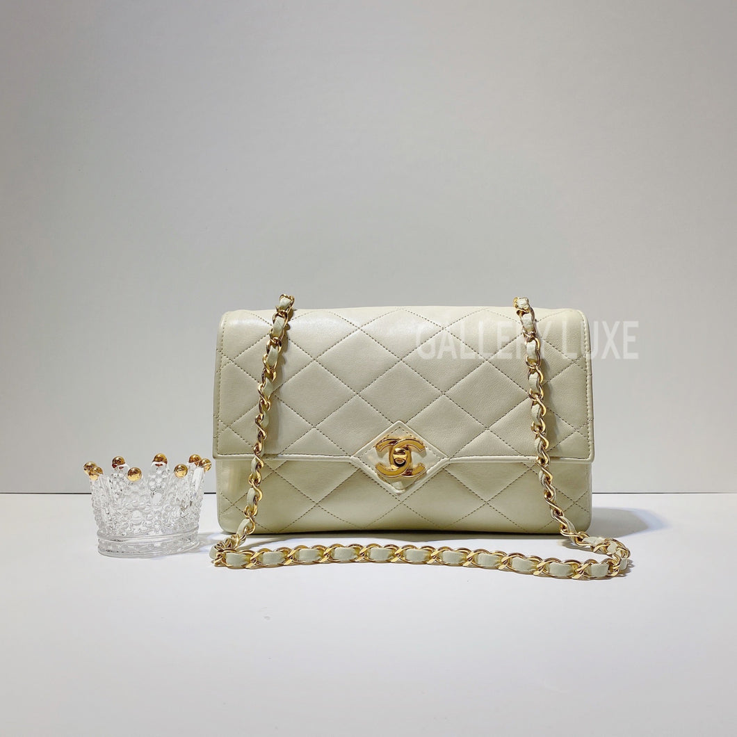 No.3286-Chanel Vintage Lambskin Envelope Flap Bag