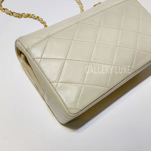 No.3286-Chanel Vintage Lambskin Envelope Flap Bag