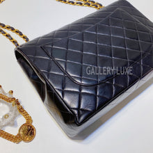 Load image into Gallery viewer, No.3287-Chanel Vintage Lambskin Jumbo Flap Bag
