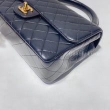 Charger l&#39;image dans la galerie, No.2098-Chanel Vintage Lambskin Handle Bag
