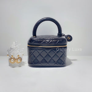 No.2090￼-Chanel Vintage Lambskin Vanity Handle Bag