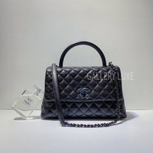 Load image into Gallery viewer, No.3052-Chanel Medium So Black Coco Handle
