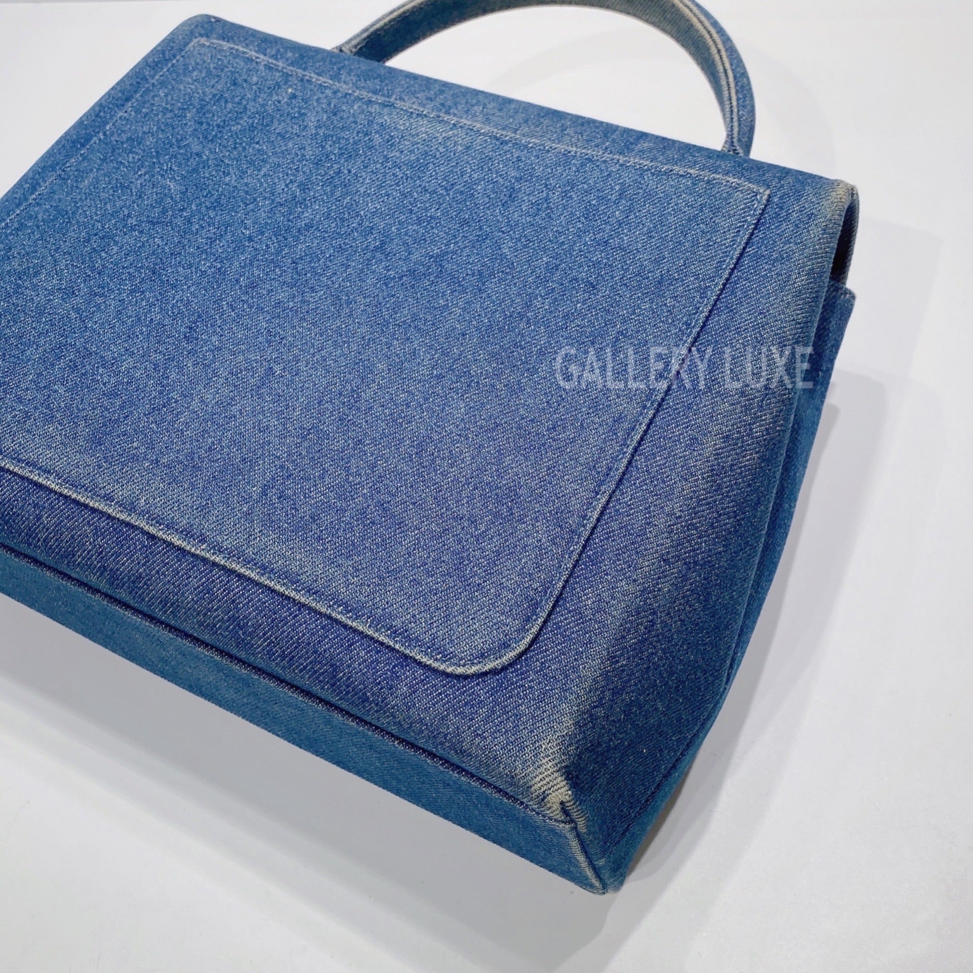No.3471-Chanel Vintage Denim Kelly Handle Bag – Gallery Luxe