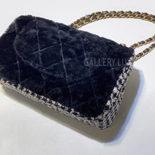 Load image into Gallery viewer, No.3117-Chanel River Of Tweed Flap Bag
