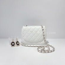 Load image into Gallery viewer, No.2481-Chanel Caviar Classic Flap Mini 17cm
