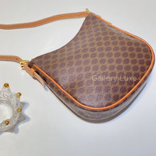 画像をギャラリービューアに読み込む, No.2732-Celine Vintage Macadam Pattern Round Hand Bag
