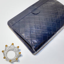 Load image into Gallery viewer, No.2740-Chanel Vintage Lambskin Clutch
