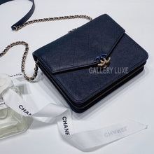Load image into Gallery viewer, No.3470-Chanel Thread Around Wallet On Chain
