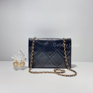 No.2299-Chanel Vintage Lambskin Flap Bag