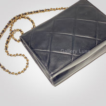将图片加载到图库查看器，No.2299-Chanel Vintage Lambskin Flap Bag
