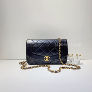 No.2330-Chanel Vintage Lambskin Diana Bag 22cm