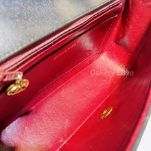 将图片加载到图库查看器，No.2330-Chanel Vintage Lambskin Diana Bag 22cm
