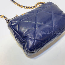 Load image into Gallery viewer, No.3061-Chanel 19 Large Handbag
