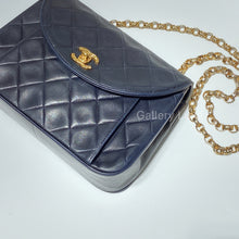 Load image into Gallery viewer, No.2460-Chanel Vintage Lambskin Flap Bag
